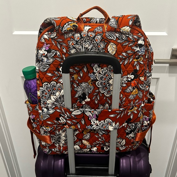 Vera Bradley Disney Essential Large Quilted Backpack NWT - Picture 13 of 14